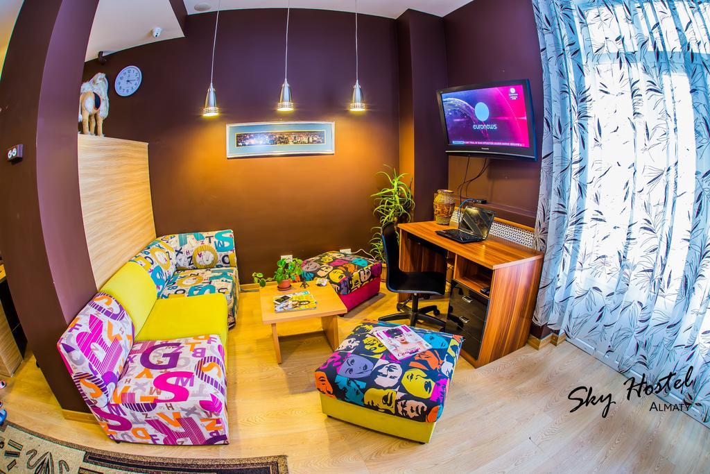 Sky Hostel Almaty Room photo