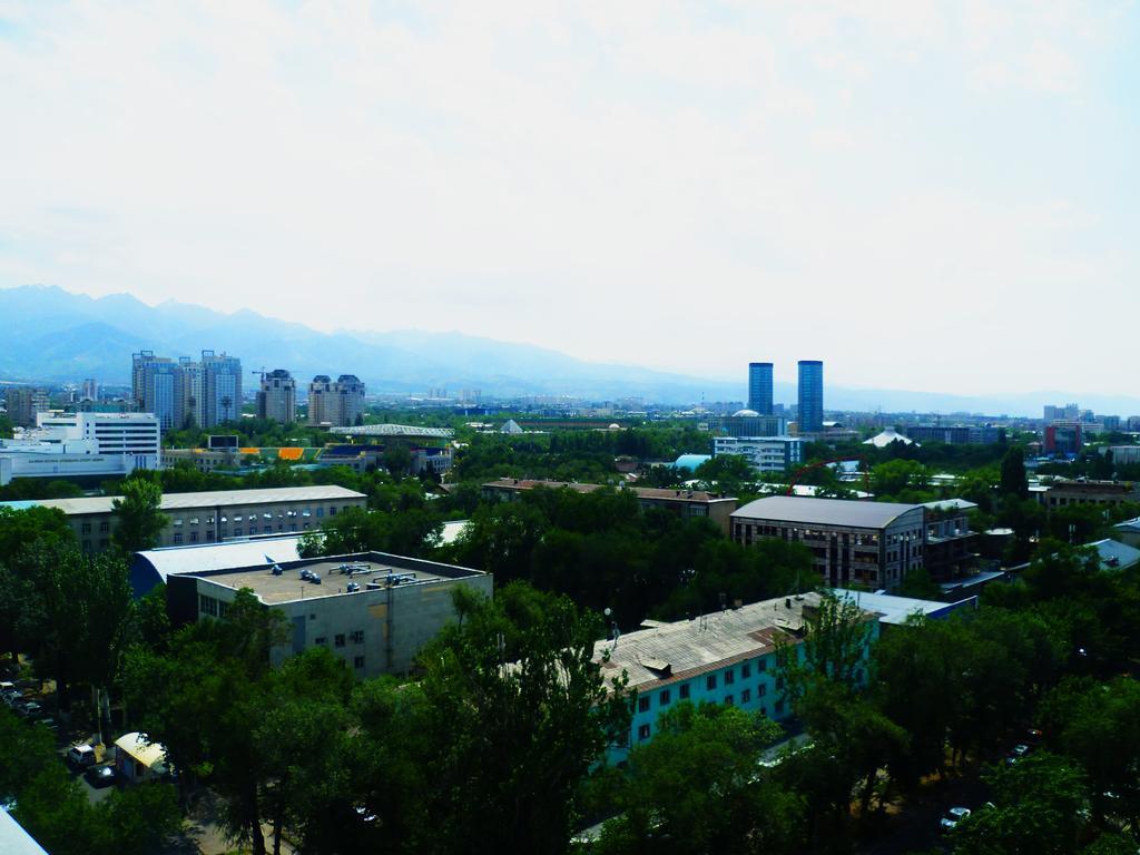 Sky Hostel Almaty Room photo